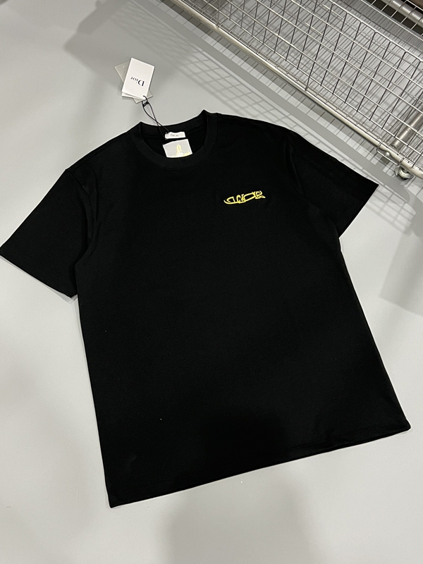 ブランドTシャツ背面デザイン